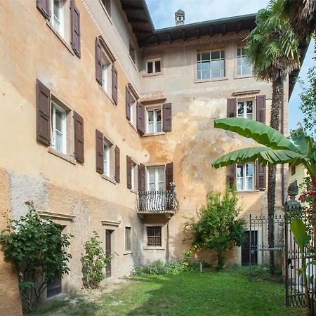 Dimora Storica Caproni Apartamento Arco Exterior foto