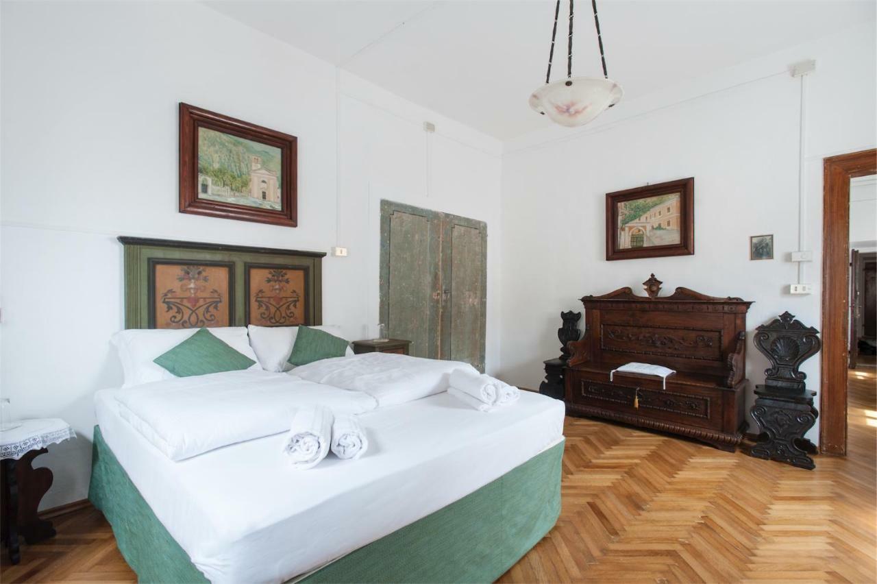 Dimora Storica Caproni Apartamento Arco Exterior foto