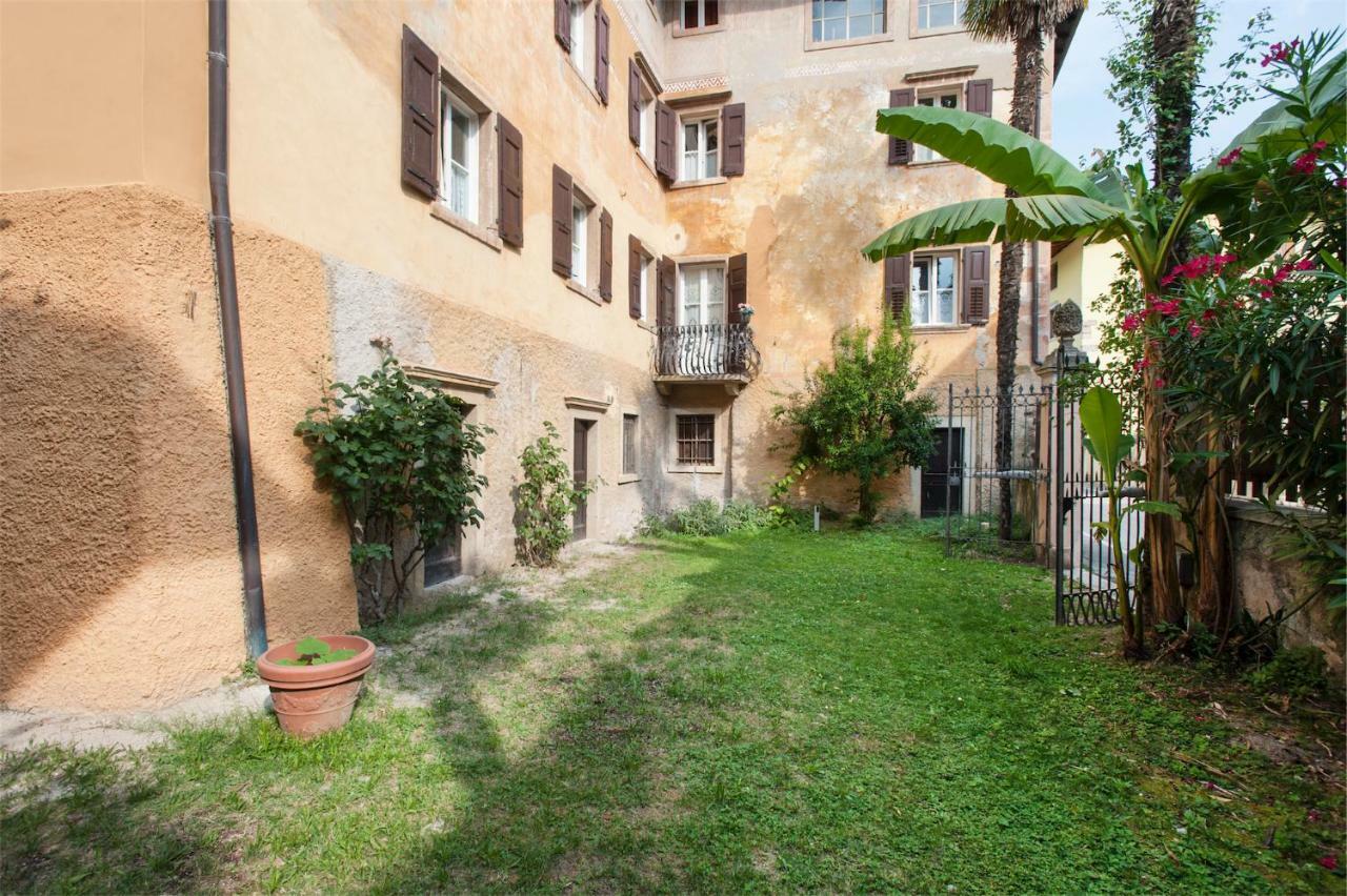 Dimora Storica Caproni Apartamento Arco Exterior foto