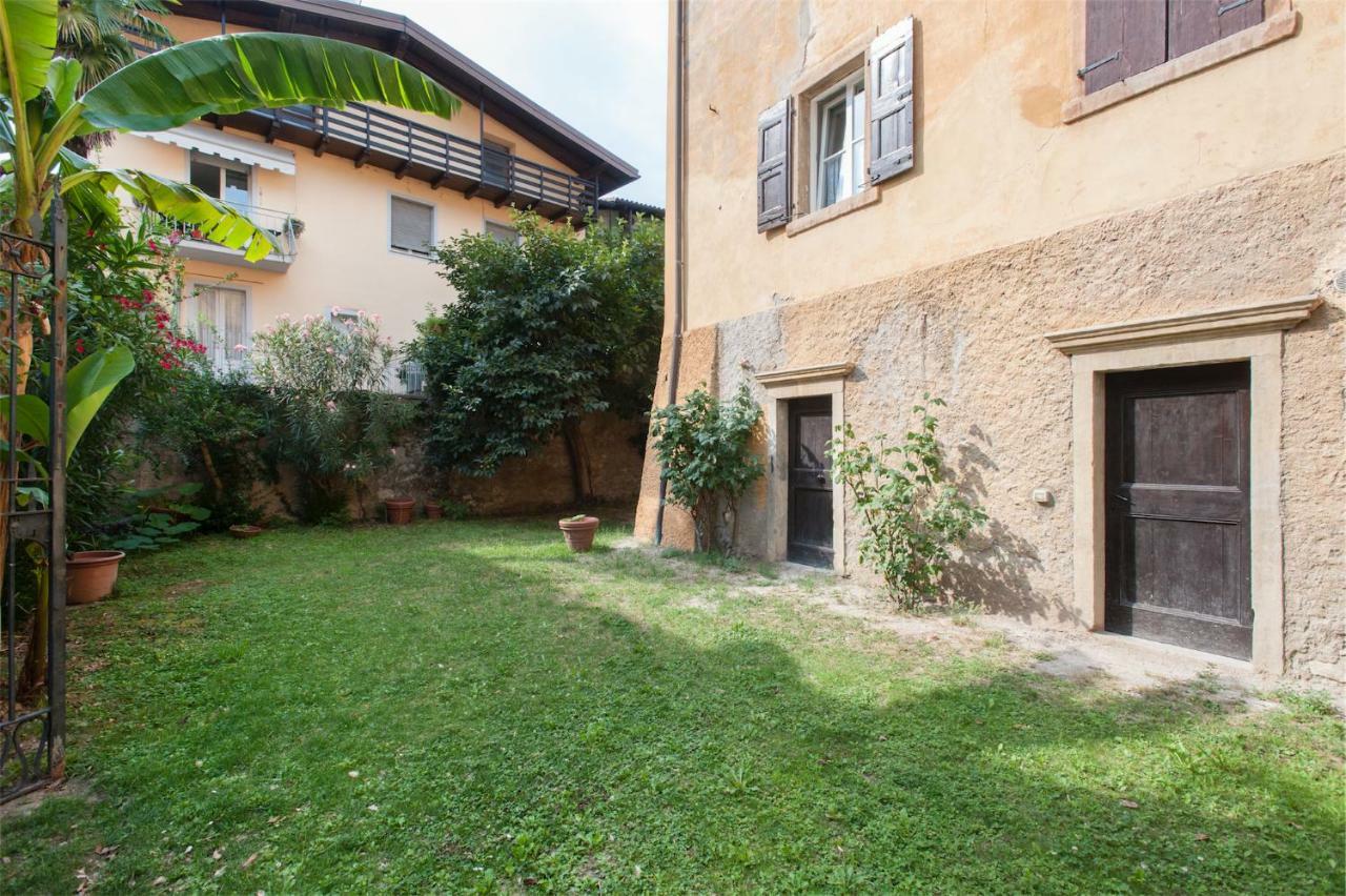 Dimora Storica Caproni Apartamento Arco Exterior foto